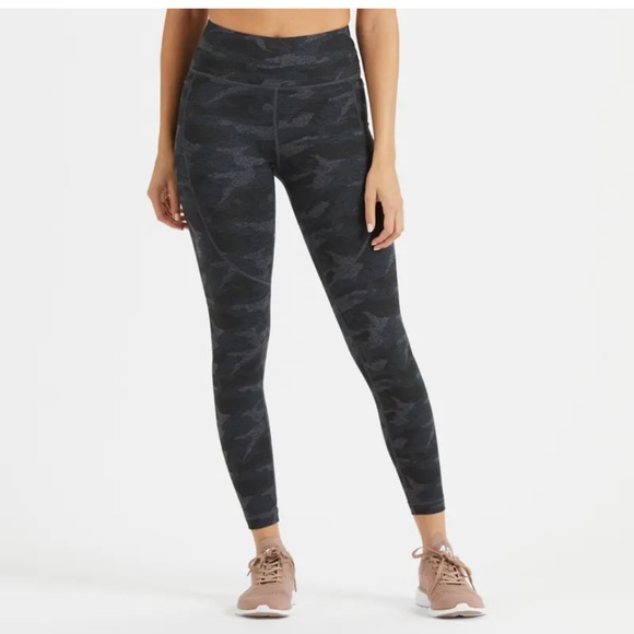 Vuori Pants - Vuori Grey Camo Leggings Size L